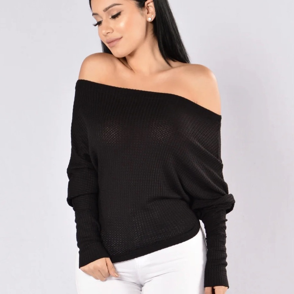 Fashion nova black off the shoulder top